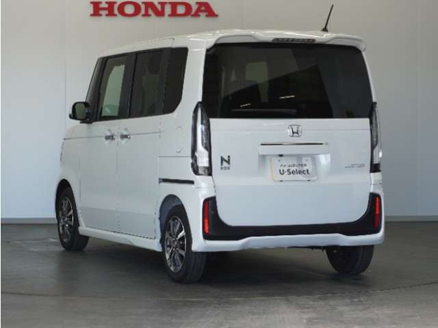 ◆障害物センサー◆車庫入れの時などに近くに障害物がある場合、障害物までの距離を音で知らせてくれます。