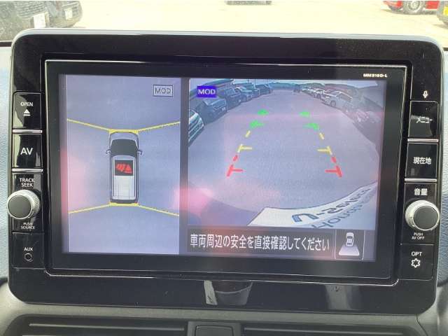 マルチビューカメラ装備！駐車などとっても安心です！！