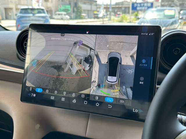 アラウンドビューも標準装備です！駐車時や狭い道でも安心してドライブを楽しめます！