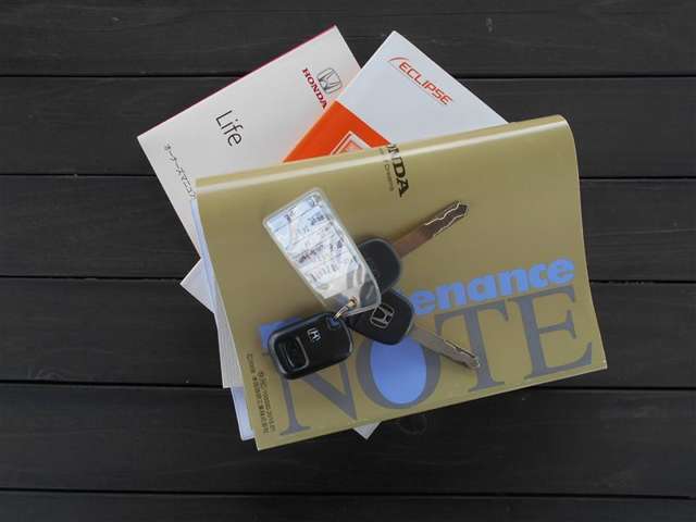 車両取扱説明書・メンテナンスノートです！　安心の1台を選ぶ際、とても大事な項目です(^^♪