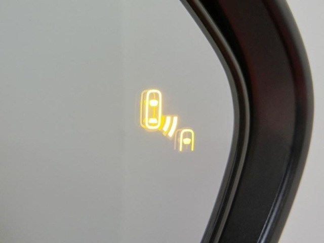 死角エリアの車両の存在をお知らせします。