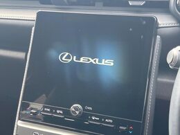 【9.8インチ　ディスプレイオーディオ】大画面のディスプレイはAppleCarPlayやAndroidAutoが利用可能。大きな画面でスマホナビアプリ等が利用いただけます♪