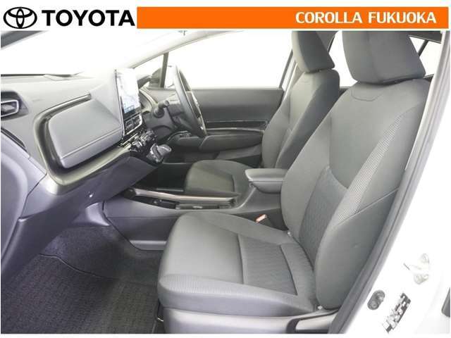 お客様にお座りいただくシートは、手作業で丁寧に洗浄いたしました。