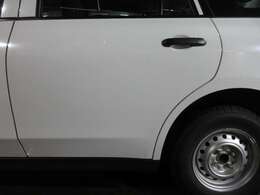 当社の整備はディーラー、認証工場と提携しております。走行テスト、点検、整備と各職人さんに当社が心を鬼にして良い状態に仕上げることに全力を尽くさせます！