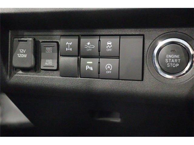 自動で障害物を検知してブレーキ補助をしてくれます！