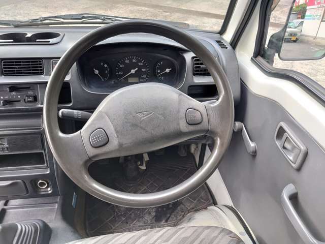 乗って触ってご確認下さい！お気軽にどうぞ！遠方様もお気軽にご相談下さい！お車の状態など詳しくわかりやすくご説明させて頂きます。