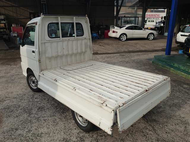 お車に関することは、全て当店にお任せください！新車・中古車販売はもちろん、車検、点検・修理、板金塗装、自動車保険等・トータルサポート致します！