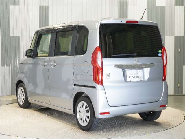 色々なお店で販売しているHonda車ですが、アフターサービスも全てお任せ頂けるのは「HondaCars正規販売店」だけ！ご納車後もお住まいの地域の販売店にて　アフターサービスをお任せいただけます。