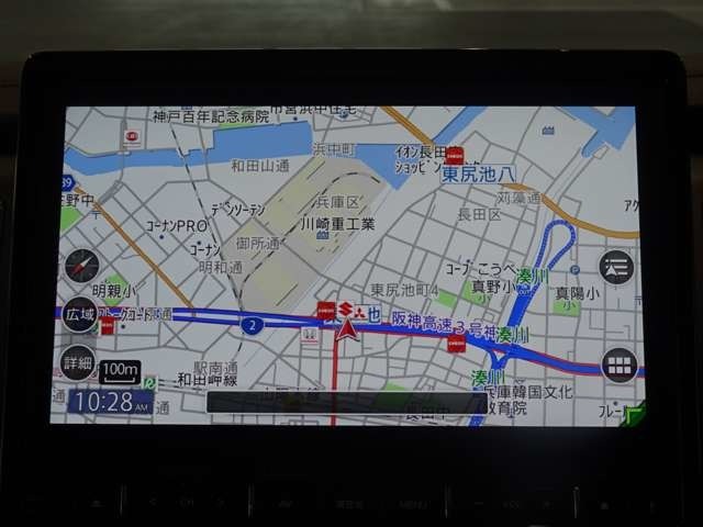 三菱純正ディーラーオプション大画面の10.1型クラリオンナビゲーション！大画面で見やすいです！
