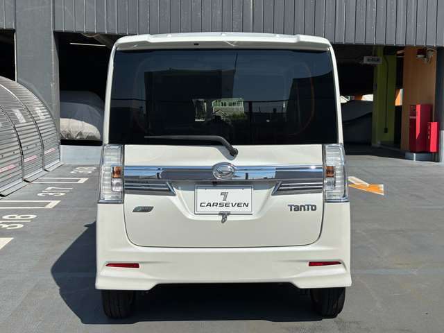 《安心の納車前整備！》国産・輸入車を問わず、提携工場にて熟練の整備士さんがしっかり整備をいたします。消耗品や壊れやすい箇所も点検・交換を済ませてご納車！安心してドライブ頂けます。