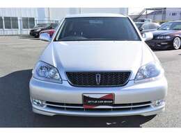 純正オーディオ　革巻きステアリング　ヘッドライトレベライザー　オートエアコン　純正フロアマット　キーレス