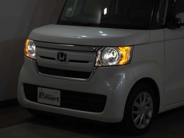 軽マートは、兵庫県高砂市の国道2号線沿いにあります！大きな『軽』の文字の看板が目印です♪皆様のご来店を心よりお待ちしております！！