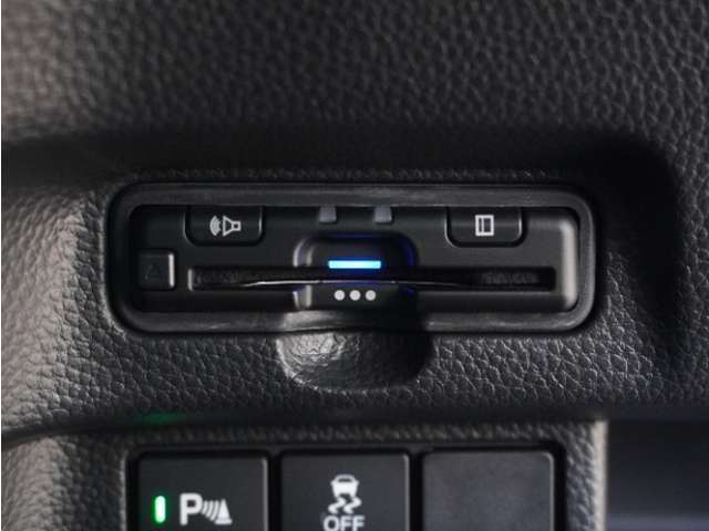 今や必需品の◆ETC車載器　装備車◆　有料道路を利用する際にスムースに通過でき、わずらわしい料金支払いから開放されます！