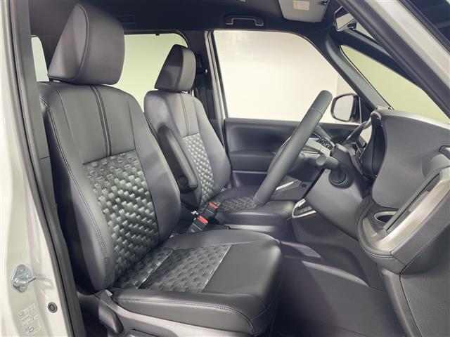 【運転席】『運転席周辺』の画像になります。写真の内容に関してご不明点、ご質問等がございましたらお気軽にガリバー店舗までお問い合わせください。