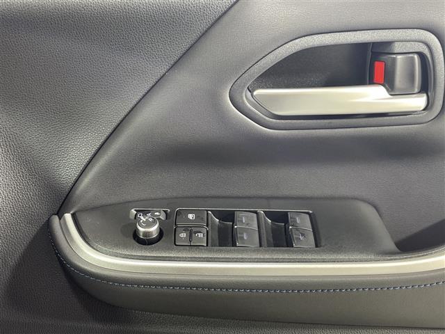 【窓操作部】『窓周辺/窓周辺装備』の画像になります。写真の内容に関してご不明点、ご質問等がございましたらお気軽にガリバー店舗までお問い合わせください。