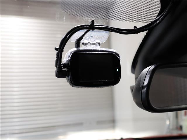 「カーセンサーを見て電話しました」とお伝えください。お車の車両状態（装備内容・キズ）は店舗直通053-469-5200までお電話お待ちしております。