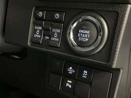 お車の機能や安全装備に関して気になる方は、ぜひ一度ご来店ください！その場でスタッフがご説明可能です！