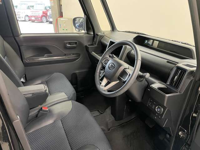 広々とした空間で、手軽にお荷物を出し入れ可能です！！