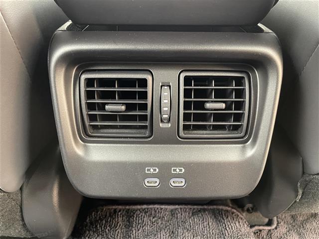 【エアコン】暑い夏でも寒い冬でも、車内に快適な空気を届けるので、いつでも快適な車内空間を創り上げます！