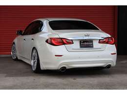 車高調ですのでお好みの車高に調整できます。