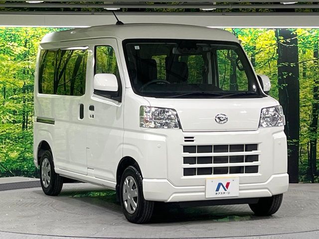 大好評のボディコーティング「弾スプラッシュコート」もご納車までに施工可能。通常のガラスコートと異なる、耐久年数6年の無機質ガラスコーティングが、ボディをキレイな状態に保ってくれます。