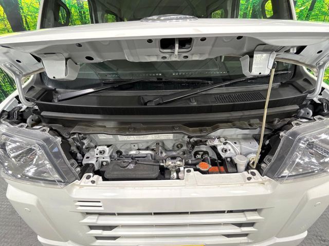 親切・丁寧な専門メカニックスタッフが応対！・車検・点検整備・事故等の修理などアフターサービスも安心。お車のカスタマイズもネクステージのサービススタッフまでご相談ください！