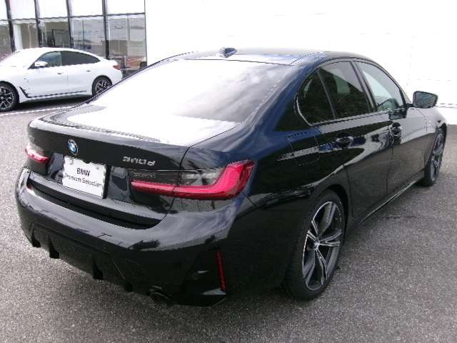 保証に関しましては全国どこの正規ディーラーでもご使用頂けます認定中古車保証書が発行されます！アフターメンテナンスや保証整備もお近くの正規ディーラーで入庫できますので安心してお乗りできます！