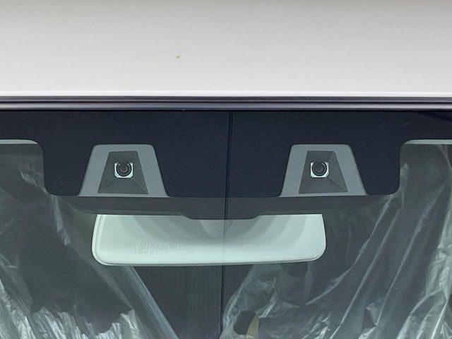 【スズキ　セーフティサポート】走行中に前方の車両等を認識し、衝突しそうな時は警報とブレーキで衝突回避と被害軽減をアシスト。より安全にドライブをお楽しみいただけます。
