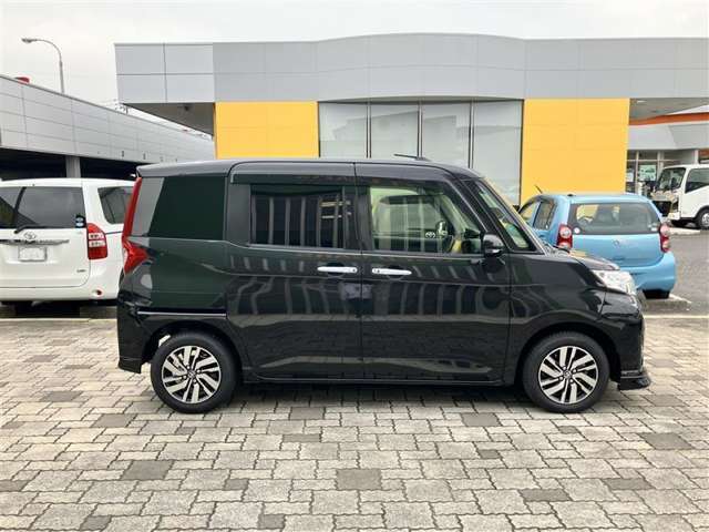 販売するすべての中古車に【ロングラン保証】が付帯します。走行距離無制限・期間は1年間です。保証修理は全国5000箇所のトヨタテクノショップにてお受けいただけます。