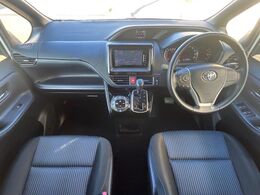 グループ総在庫数約30，000台！！全国の系列店からメーカー・車種問わずご紹介出来るので、あなたにピッタリのお車が見つかるはずです♪まずはお問い合わせ下さい☆