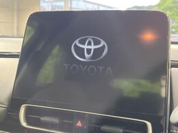 【10.5インチ　ディスプレイオーディオ】大画面のディスプレイはAppleCarPlayやAndroidAutoが利用可能。大きな画面でスマホナビアプリ等が利用いただけます♪
