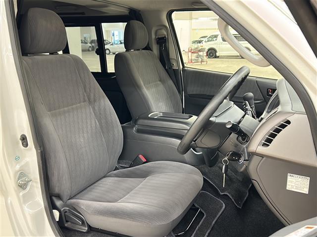 気になる車はすぐにお問い合わせください！画面右側の0066から始まる無料ダイヤルからお問い合わせ下さい！専門スタッフがお車のご質問にお答えいたします！