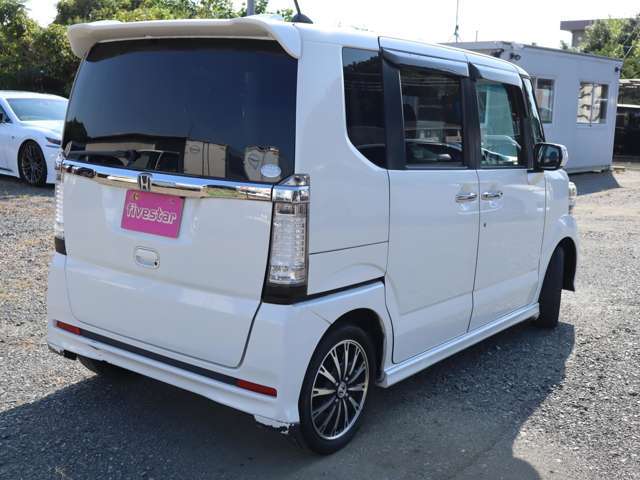 この度は、ファイブスターの在庫車にアクセス頂きまして誠に有難う御座います。お客様の愛車探しのお手伝いを精一杯させて頂きます。当社は全車両整備付き・保証付きなので安心です♪お気軽にお問い合わせ下さい★