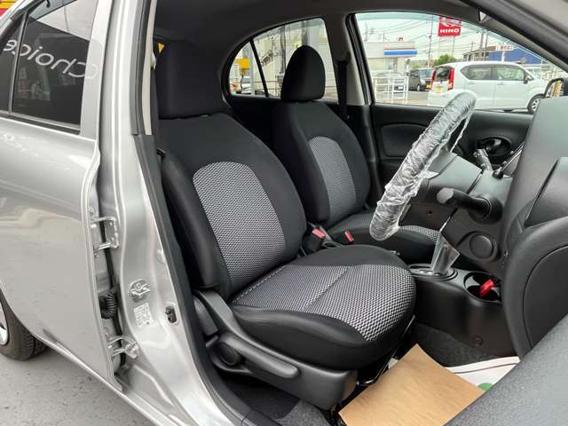 県外から購入頂いても納車後はお近くの日産ディーラーで対応させて頂きます。