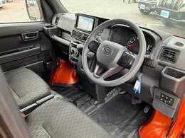 「この車の写真をもっと見たい」「状態が気になる」「この装備はついている？」どんな小さな疑問でもお気軽にお問い合わせください！