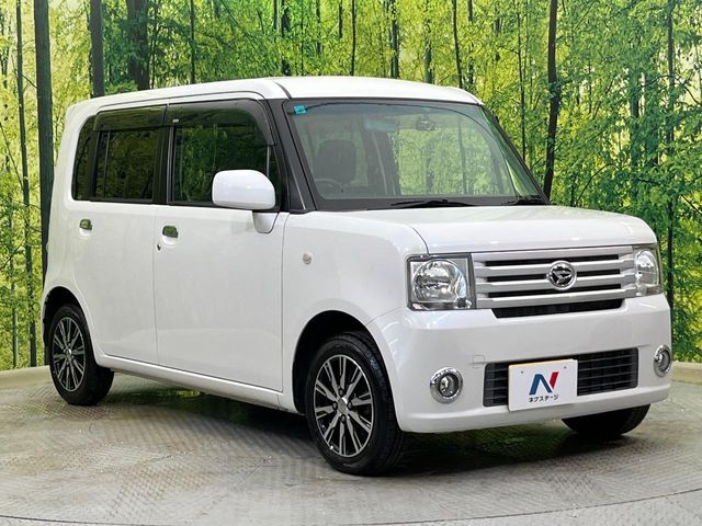 大好評のボディコーティング「弾スプラッシュコート」もご納車までに施工可能。通常のガラスコートと異なる、耐久年数6年の無機質ガラスコーティングが、ボディをキレイな状態に保ってくれます。