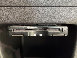 【ETC】高速道路の料金所をストレスなく通過！話題のスポットやサービスエリアに多い「スマートIC」利用時は必須のアイテムです。当店でセットアップを実施、ご納車当日からすぐにご利用いただけます！
