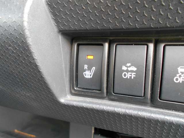 運転席シートヒーターです。