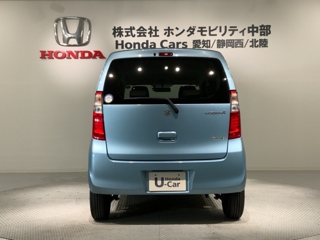 当社の車両には『安心して車選びをしていただくために』お支払い総額を表示しております。税金、自賠責保険料、登録費用、リサイクル料金が含まれており、県内登録及び届出で店頭納車の場合になります。