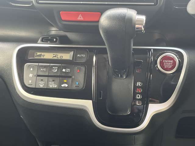 ブレーキやバッテリーなどの各種消耗品で当社基準に満たない物は交換しております。購入後のメンテナンスも中国運局長指定工場の当社へお任せください。