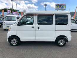 公的機関「（財）日本自動車査定協会」の基準を採用。日本オートオークション協議会「走行距離管理システム」で距離に不正が無いかもチェック済みです。