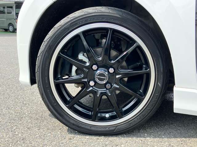 社外16インチアルミホイール！タイヤの溝は4分山はあります！サイズは165/50R16です！