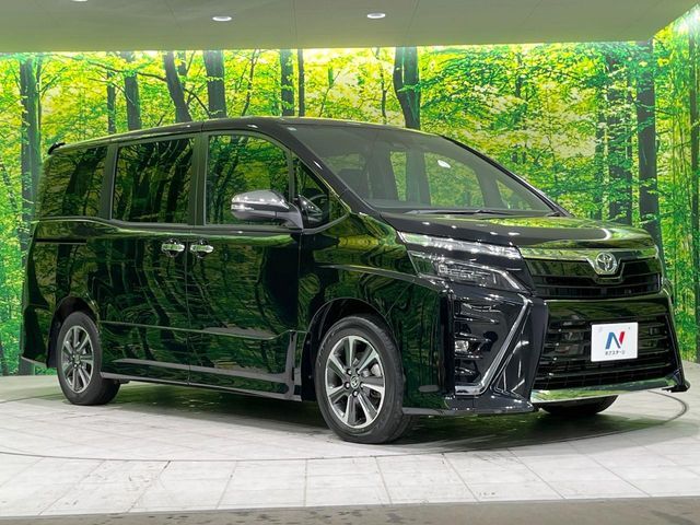 大好評のボディコーティング「弾スプラッシュコート」もご納車までに施工可能。通常のガラスコートと異なる、耐久年数6年の無機質ガラスコーティングが、ボディをキレイな状態に保ってくれます。