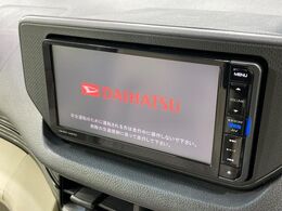 【ナビゲーション】使いやすいナビで目的地までしっかり案内してくれます。各種オーディオ再生機能も充実しており、お車の運転がさらに楽しくなります！！