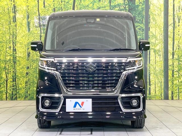 弊社では、全車『修復歴なし』のお車のみ取り扱っております。専任バイヤーによる厳選した仕入れの後、入庫後の車両チェックを行い、ネクステージが認定した高品質な中古車をご提供しております。