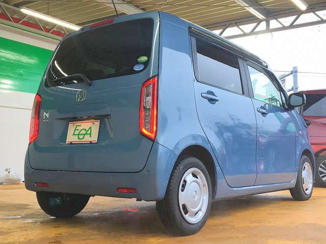 外装も特に目立つキズ等も無くキレイです！お探しの方はお早めに！全国納車も可能です！実際に現車確認が難しい当店より遠方の方でも一度ご相談下さい！