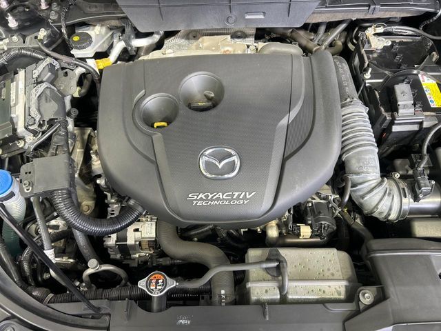 親切・丁寧な専門メカニックスタッフが応対！・車検・点検整備・事故等の修理などアフターサービスも安心。お車のカスタマイズもネクステージのサービススタッフまでご相談ください！