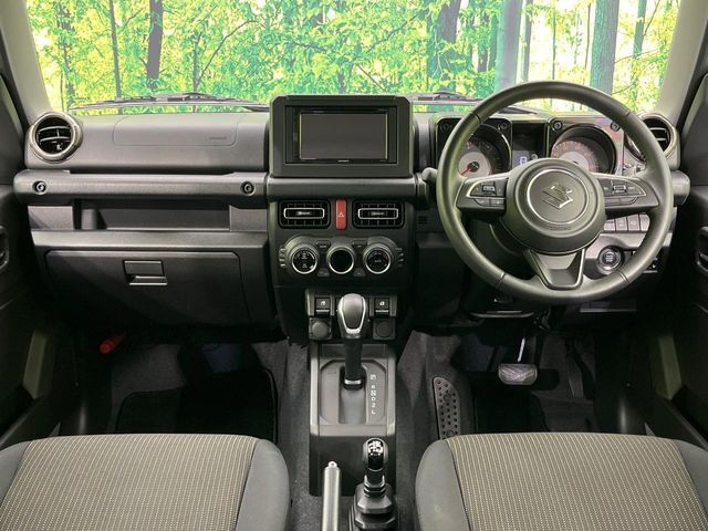 グループ総在庫数約30，000台！！全国の系列店からメーカー・車種問わずご紹介出来るので、あなたにピッタリのお車が見つかるはずです♪まずはお問い合わせ下さい☆