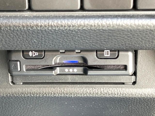 ★高速走行もスムーズにお支払いが可能な【ETC】ご納車までにセットアップを行い、ご納車時にはご利用いただけるようにいたします♪