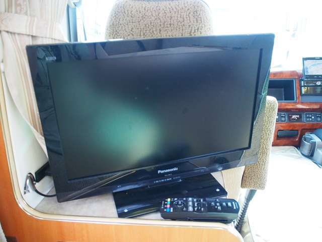 19型テレビ　ナビ電源スイッチ付き！